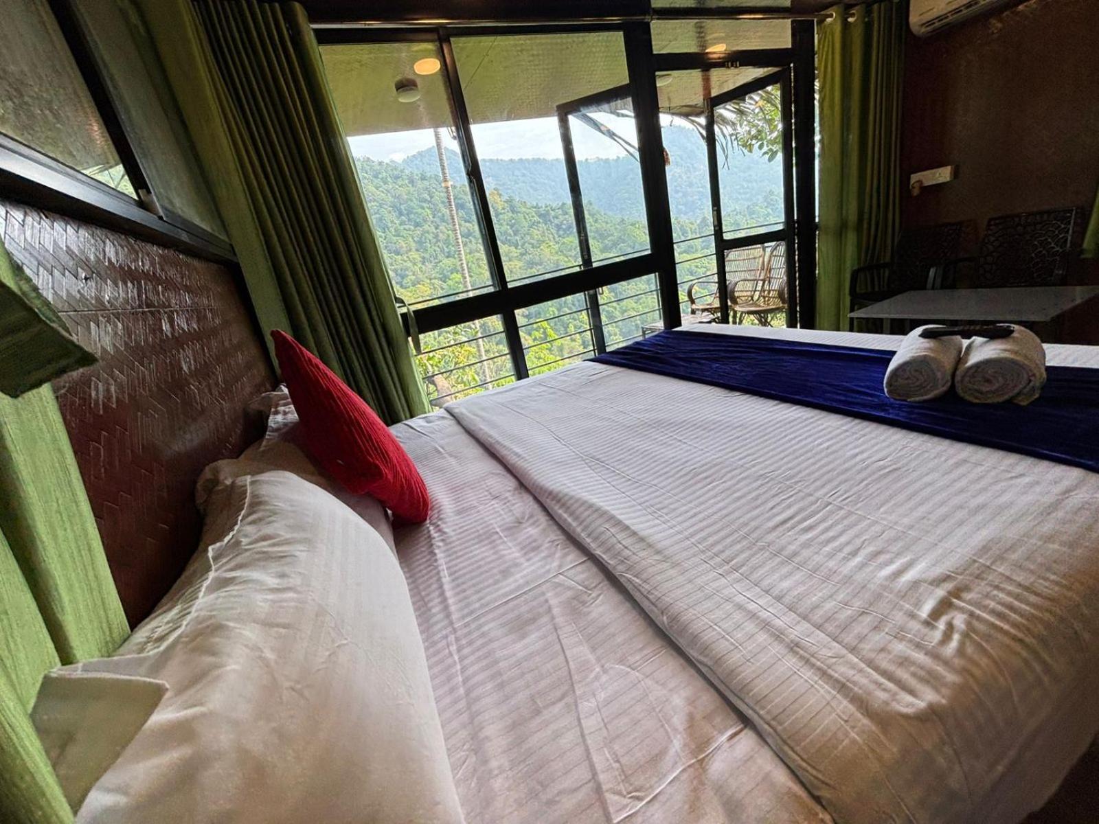 Holistic Stay Eco-Resort & Ayurvedic Retreat Paithalmala 외부 사진